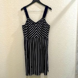 🌹Host Pick🌹▶️Ann Taylor Loft◀️ Dress In Size 16 Like New